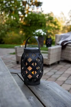 Flame Black Lykta 15 cm, svart