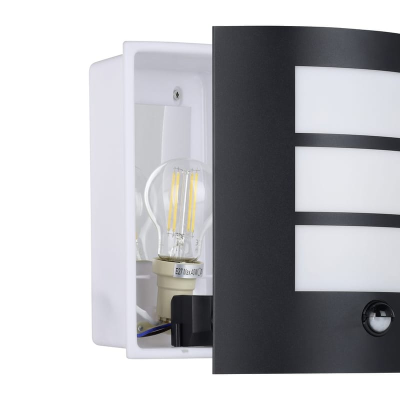 Utvändig vägglampa City med sensor - Svart - Belysning - Utelampor & utomhusbelysning - Fasadbelysning & vägglyktor