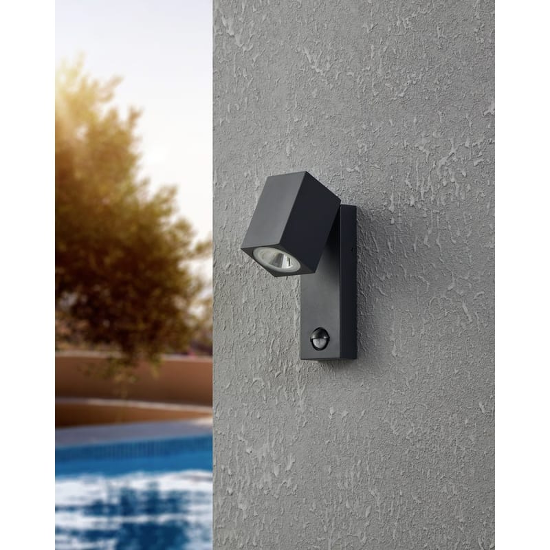 Utvändig vägglampa Sakeda med sensor - Antracit - Belysning - Utelampor & utomhusbelysning - Fasadbelysning & vägglyktor