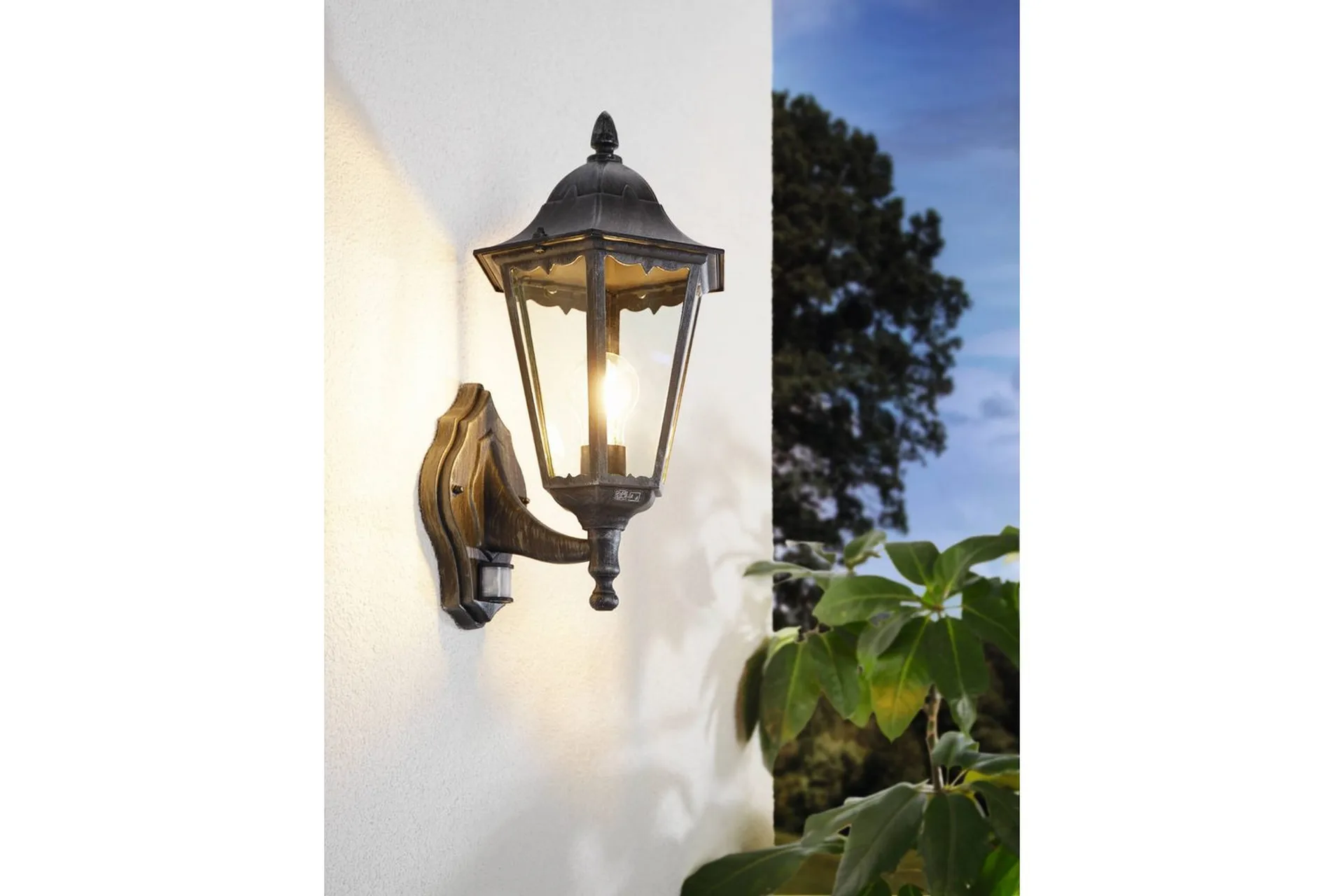 Alternativ bild 1 för EGLO NAVEDO, Väggbelysning för utomhusbruk, Svart, Silver, Gjuten aluminium, Glas, IP44, Entré, Trädgård, Terass, Transparent