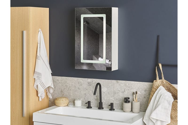 Badrumsskåp Panambi 40 cm Spegel med LED-belysning - Vit - Förvaring - Badrumsförvaring - Spegelskåp