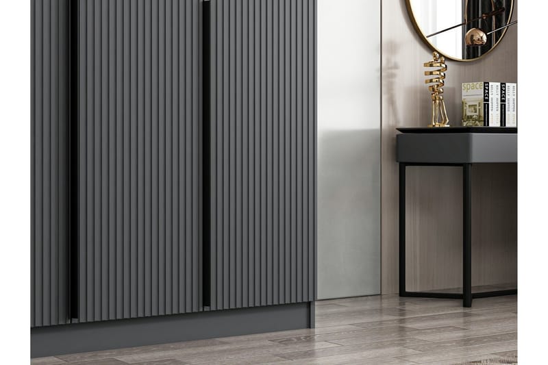 Garderob Cambrian 135 cm - Antracit - Förvaring - Garderober & garderobssystem