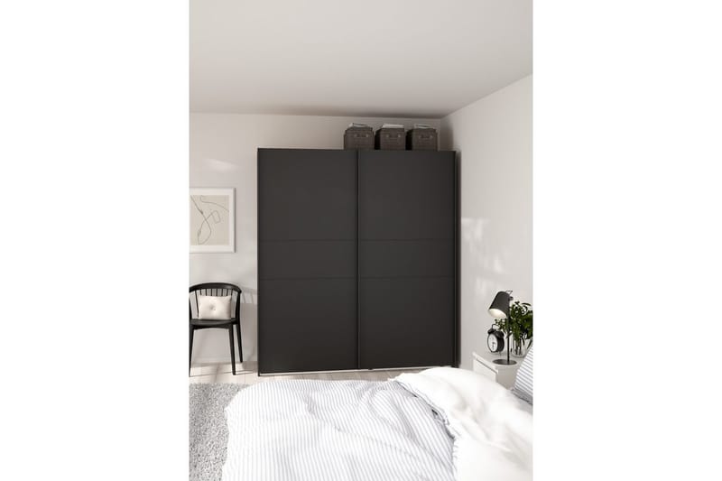 Takeru Garderob 179x200 cm - Svart - Förvaring - Garderober & garderobssystem