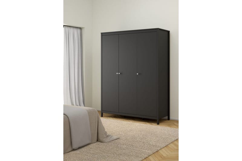 Vallvidera Garderob 150x199 cm - Svart - Förvaring - Garderober & garderobssystem