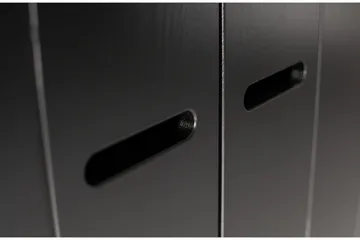 Varius Garderob 94x53 cm 2 Dörrar - Furu/Svart - Förvaring - Garderober & garderobssystem