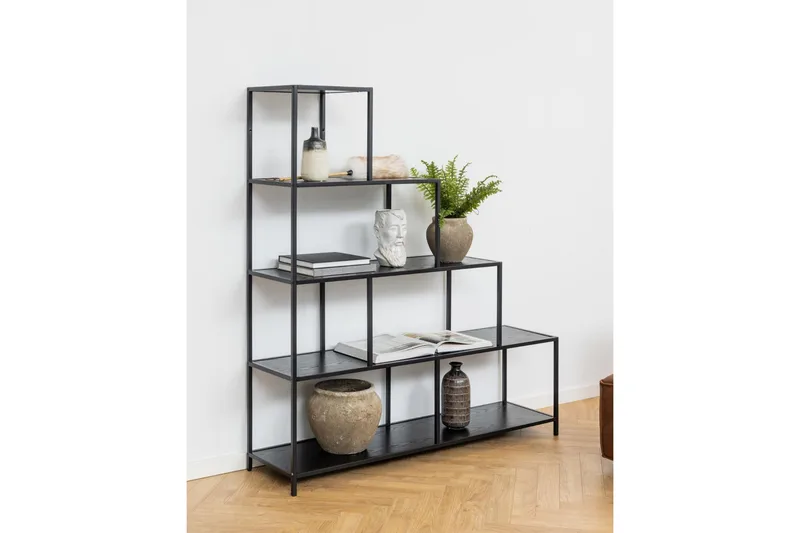 Hartsoe Bokhylla 135 cm - Svart - Förvaring - Hylla - Bokhylla