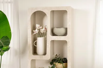 Wenus Bokhylla 60 cm - Travertine/Sandsten - Förvaring - Hylla - Bokhylla