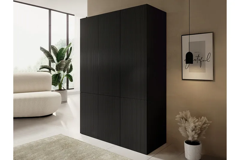 Juniskär Highboard - Svart - Förvaring - Skåp - Förvaringsskåp