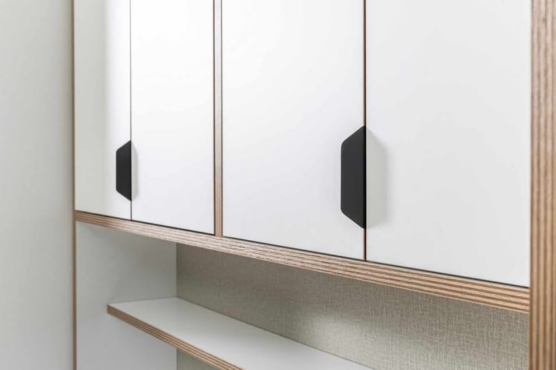 Olyros Förvaringsmöbel 127x190 cm - Vit - Förvaring - Skåp - Förvaringsskåp