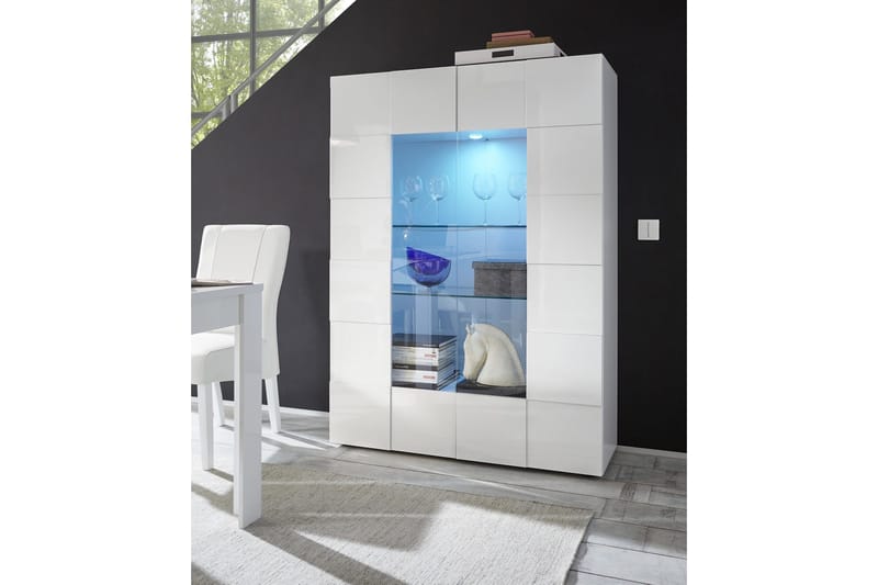 Tabor Vitrinskåp 42 cm djup 121 cm bred 166 cm hög Ljust Trä - Vit Högglanslack - Förvaring - Skåp - Vitrinskåp