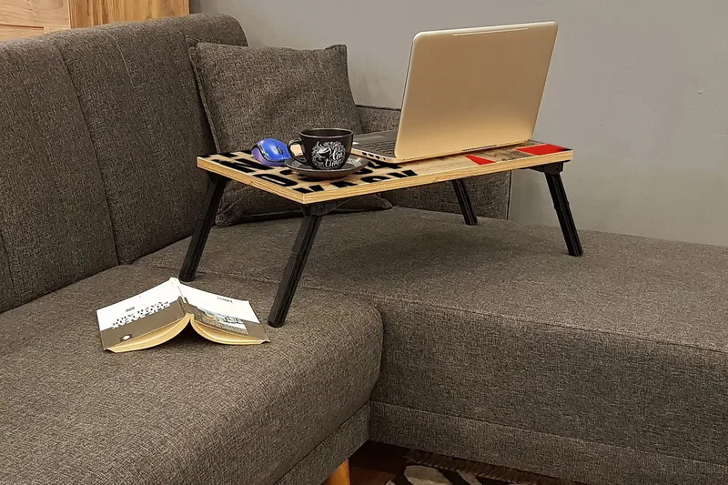 Bourdeau Laptopställ 25 cm - Trä/natur/Svart - Förvaring - Småförvaring