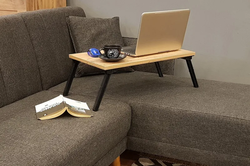 Nekeisha Laptopställ 25 cm - Trä/natur/Svart - Förvaring - Småförvaring