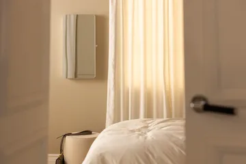 Rogue Smyckesskåp med Spegel - Vit - Förvaring - Småförvaring - Smyckesförvaring - Smyckesställ & smyckesskrin