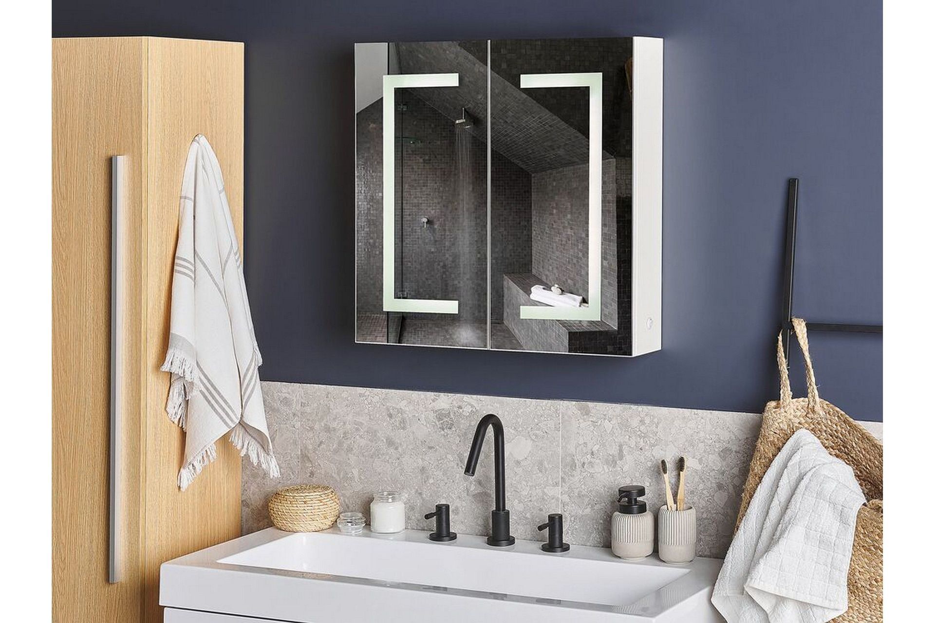 Mazarredo Badrumsskåp 60 cm Spegel med LED-belysning - Vit