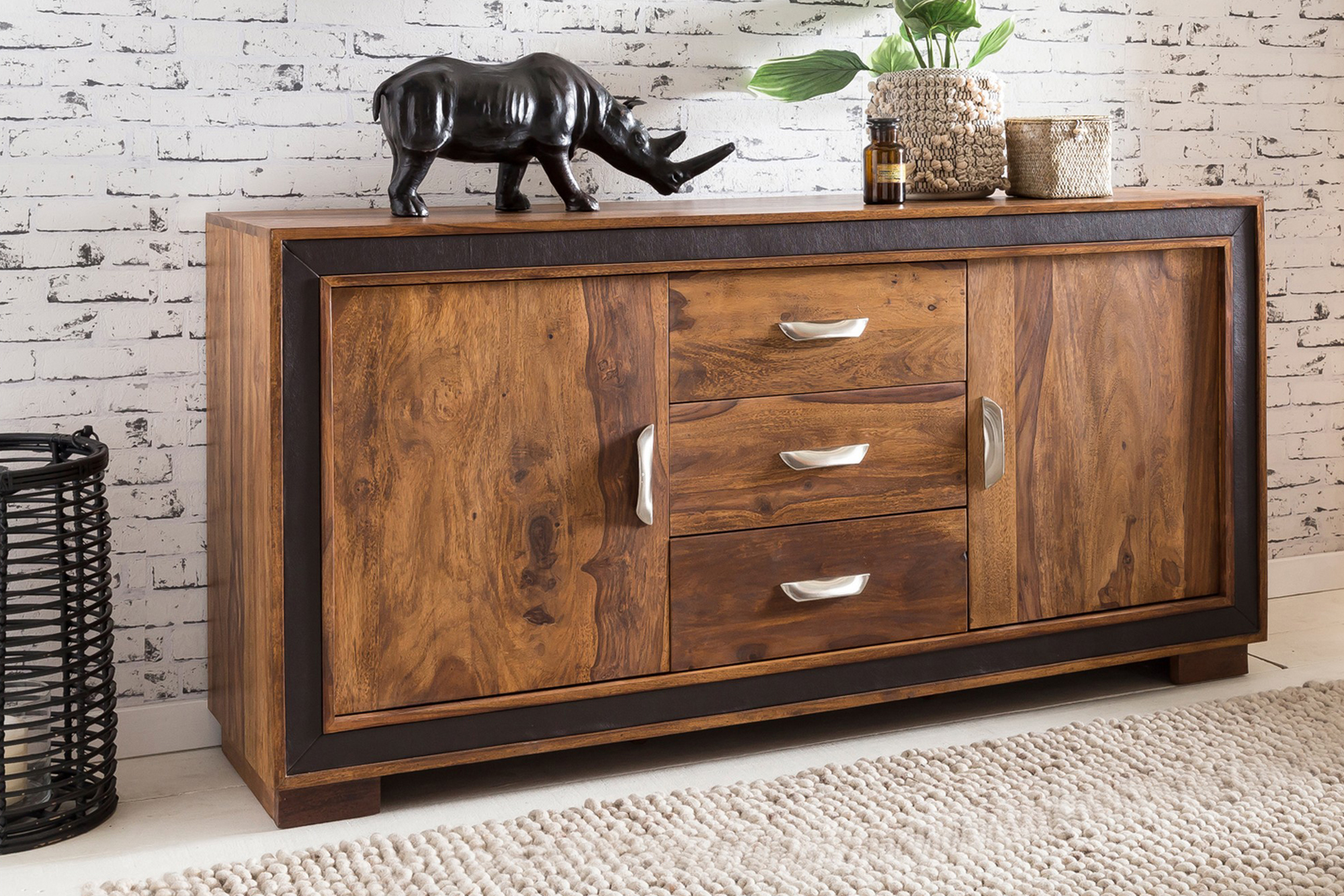 Skänk Colebrook 160x44 cm Tränatur