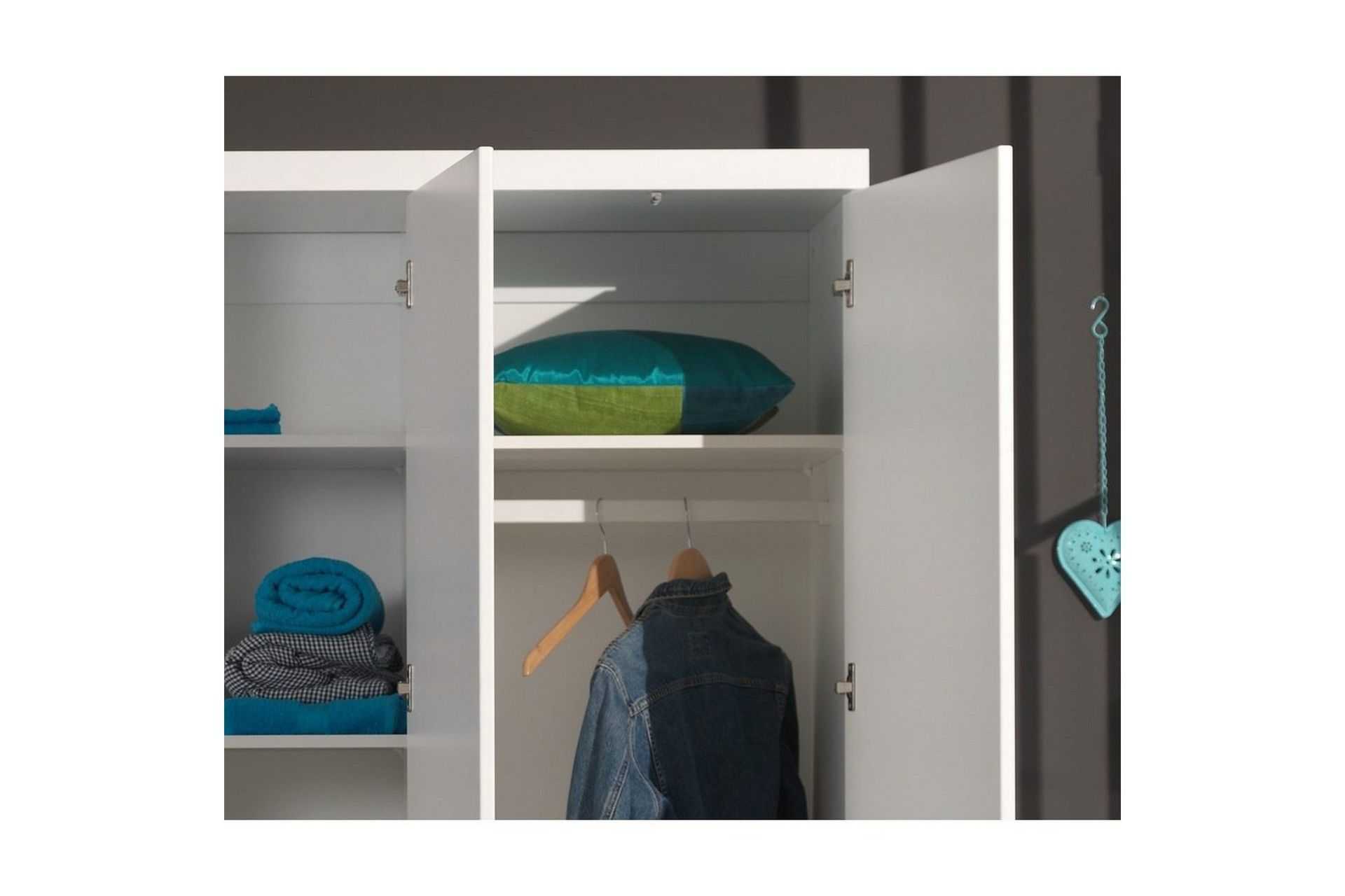 Extra kl&auml;dh&auml;ngare f&ouml;r 3-d&ouml;rrars garderob Lara -