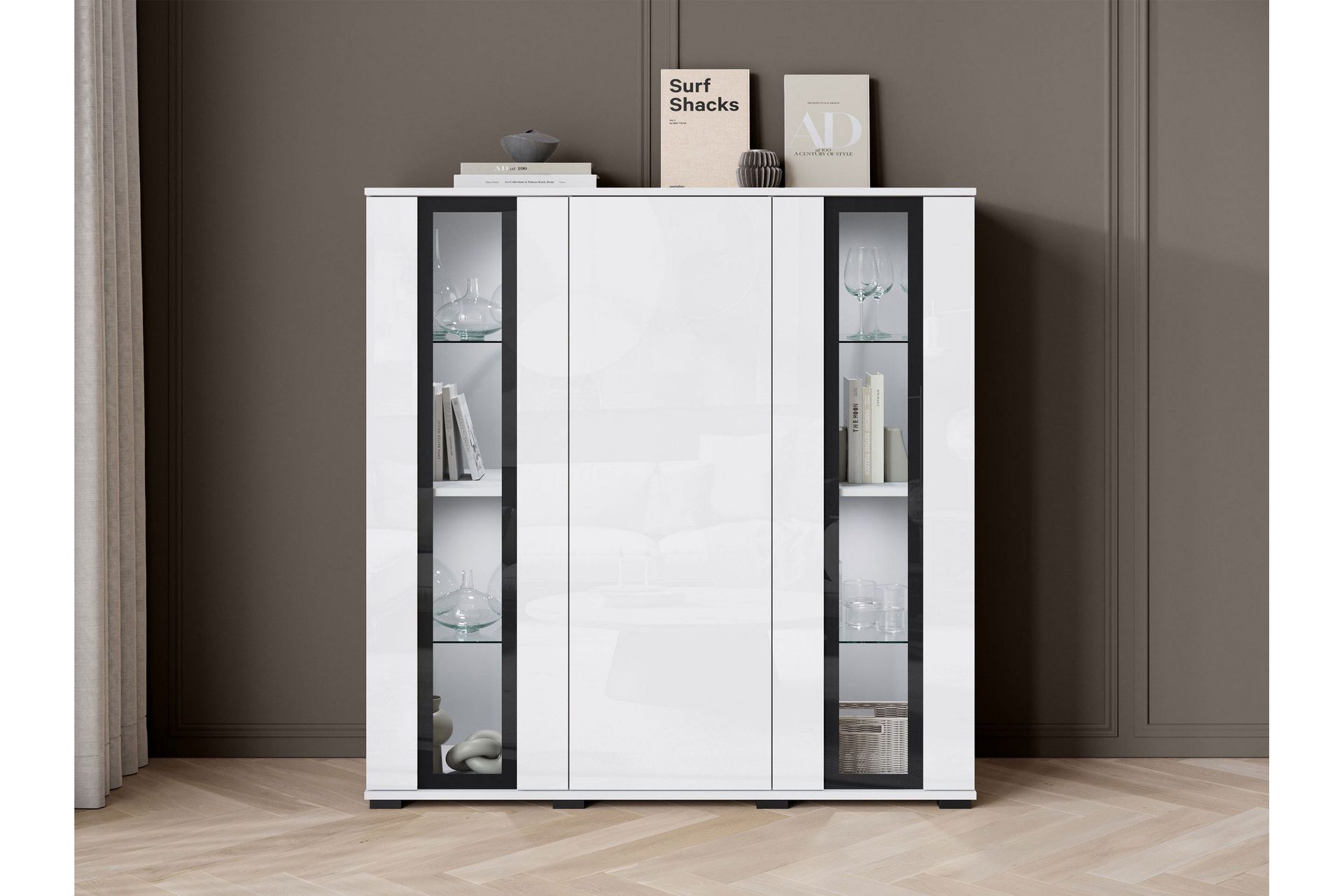 Gamal Highboard - Svart