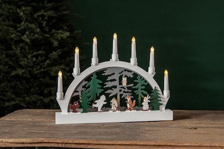 Adventsljusstake Forest Friends 45x33 cm 7 ljus Batteridriven - Vit / Grön / Brun - Inredning - Dekoration & inredningsdetaljer - Julpynt & juldekoration