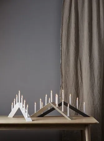 Arrow Ljusstake 69 cm - vit - Inredning - Dekoration & inredningsdetaljer - Julpynt & juldekoration