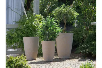 Camia Kruka 43 cm - Beige - Inredning - Dekoration & inredningsdetaljer - Krukor & ytterkrukor - Utomhuskruka