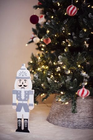 Juldekoration Nutcracker Nötknäckare Siluett 16x52 cm - Grå / Vit - Inredning - Dekoration & inredningsdetaljer - Julpynt & juldekoration