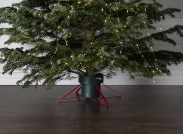 Granig Julgransfot 57 cm - grön/röd - Inredning - Dekoration & inredningsdetaljer - Julpynt & juldekoration