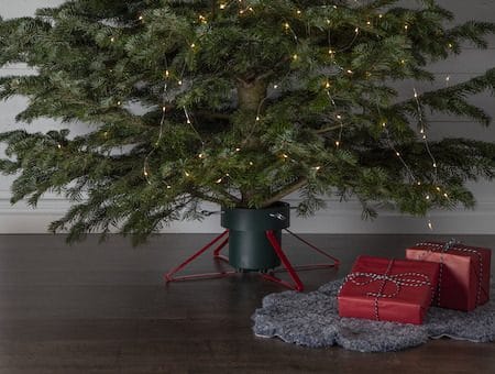 Granig Julgransfot 57 cm - grön/röd - Inredning - Dekoration & inredningsdetaljer - Julpynt & juldekoration