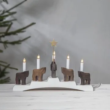 Ljusstake Staffans Fålar 45x29 cm Trä 5 ljus E10 - Vit / Brun - Inredning - Dekoration & inredningsdetaljer - Julpynt & juldekoration