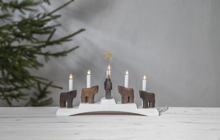 Ljusstake Staffans Fålar 45x29 cm Trä 5 ljus E10 - Vit / Brun - Inredning - Dekoration & inredningsdetaljer - Julpynt & juldekoration