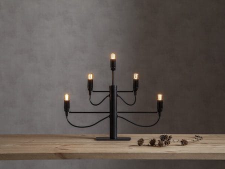 Milano Stor Adventsljusstake 46 cm - Ljusstake i Metall för Advent - Svart - Inredning - Dekoration & inredningsdetaljer - Julpynt & juldekoration