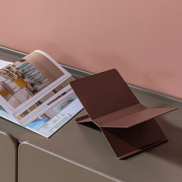 Bokstöd Liggande Brook 29 cm - Mörkbrun - Inredning - Dekoration & inredningsdetaljer - Prydnadssaker - Bokstöd