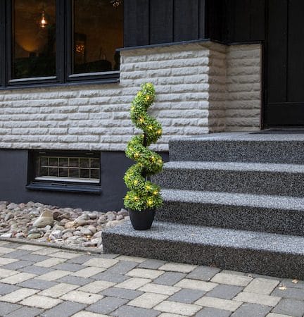 Dekorationsträd Jul Buxbom 90 cm 30 ljus Varmvit - Grön / Svart - Inredning - Dekoration & inredningsdetaljer - Prydnadssaker - Blomsterdekoration