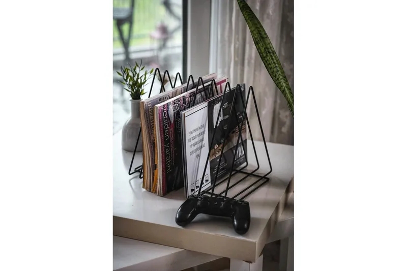 Horatio Tidningsställ 28x23 cm - Svart - Förvaring - Småförvaring - Förvaringsställ - Tidningsställ