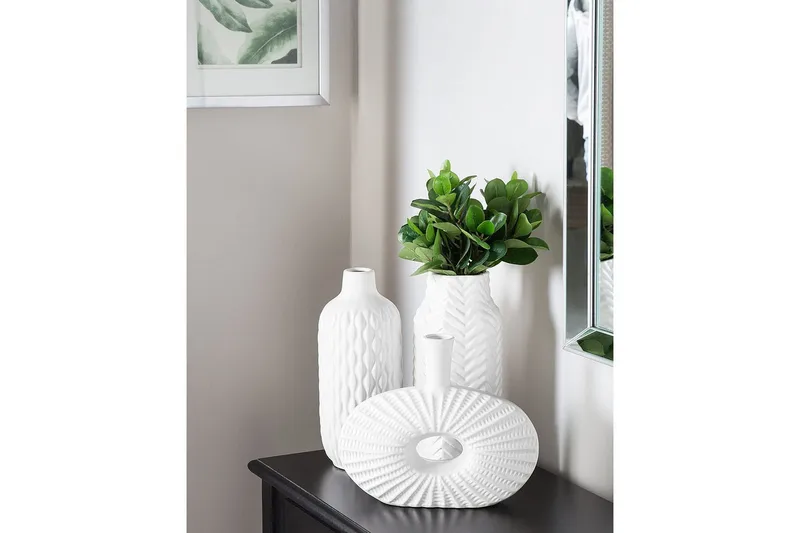 Dekorationsvas Emar Vit - Vit - Inredning - Dekoration & inredningsdetaljer - Vas - Blomvas