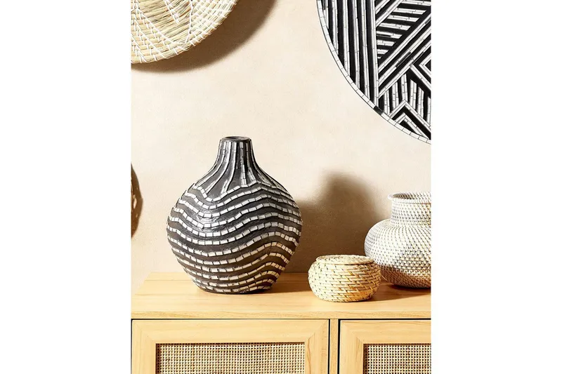 Dekorationsvas Kualu - Inredning - Dekoration & inredningsdetaljer - Vas - Blomvas