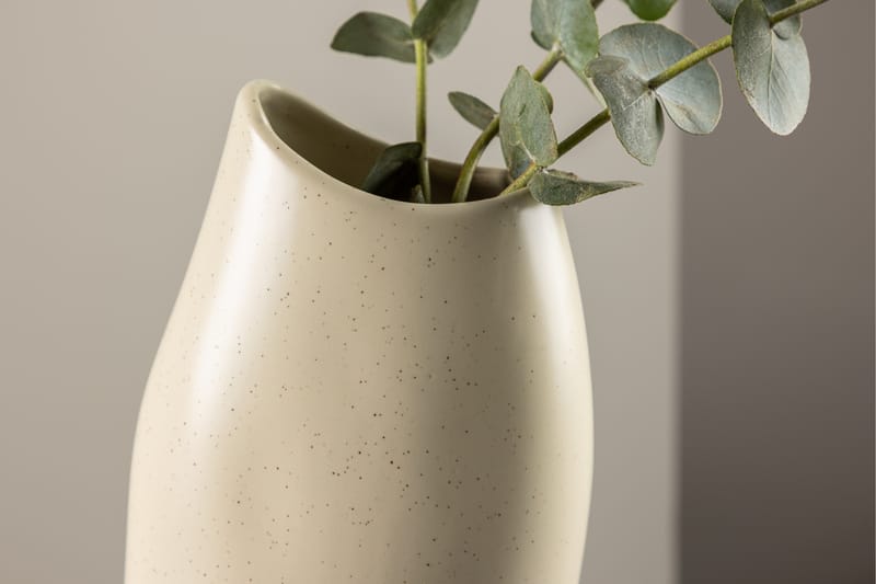 Ernst Vas 9 cm - Beige - Inredning - Dekoration & inredningsdetaljer - Vas