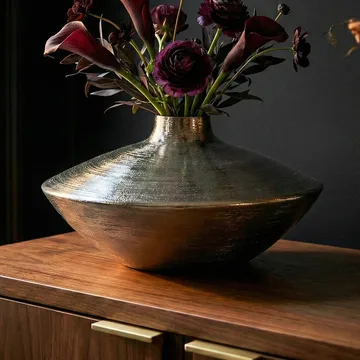 Helin Bordsvas 35 cm i aluminium - Silver - Inredning - Dekoration & inredningsdetaljer - Vas - Blomvas