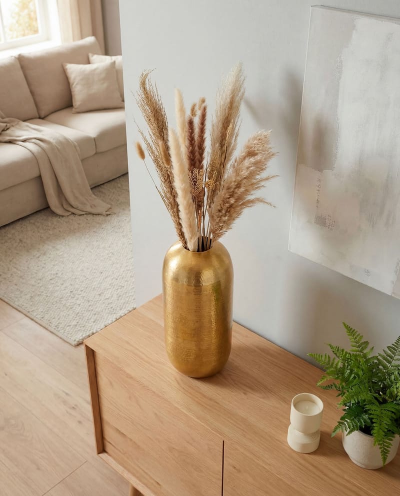 Korva Golvvas 45 cm i aluminium - Guld - Inredning - Dekoration & inredningsdetaljer - Vas - Blomvas