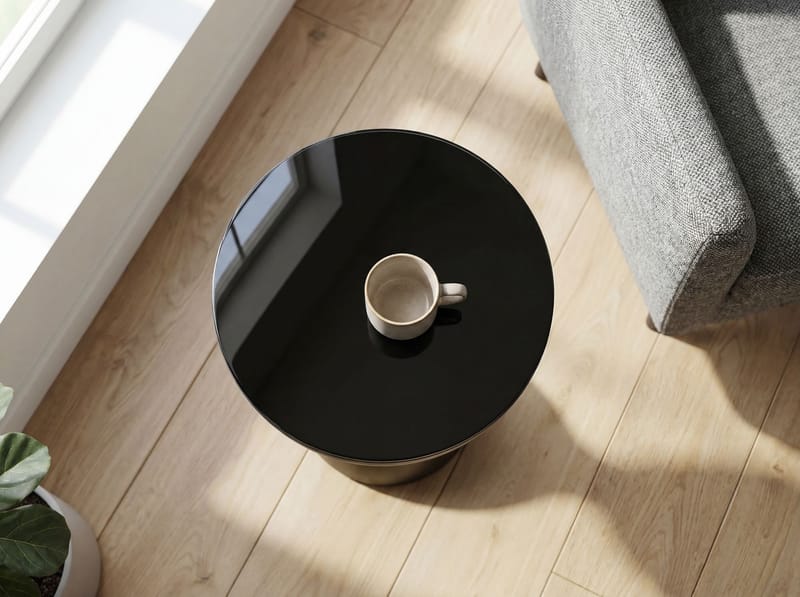 Relvik Runt sidobord 23 cm i metall och glas - Svart - Inredning - Dekoration & inredningsdetaljer - Vas - Blomvas