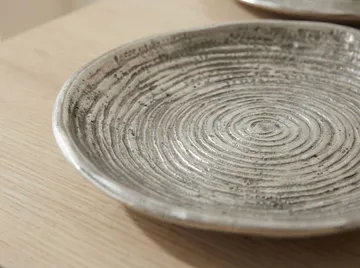 Jelnor Rund dekorationsskål i aluminium - Silver - Inredning - Dekoration & inredningsdetaljer