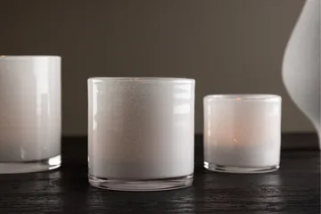 Glora Ljuslykta 10x10 cm - Vit - Inredning - Ljus & dofter - Ljusstakar & ljuslyktor