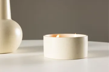 Douglas Doftljus - Beige - Inredning - Ljus & dofter - Rumsdoft & luftfräschare - Doftljus