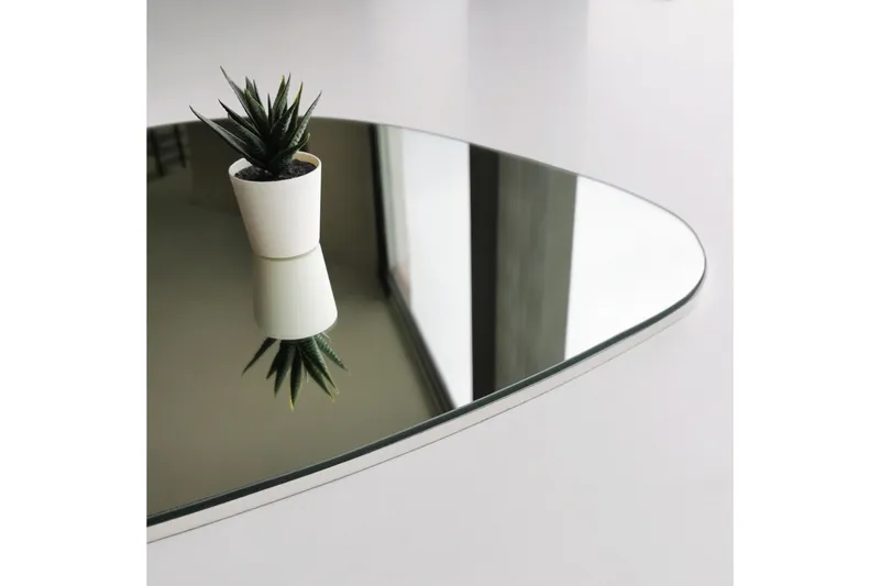 Asymmetrisk Spegel 67x85 cm - Svart - Inredning - Spegel - Väggspegel