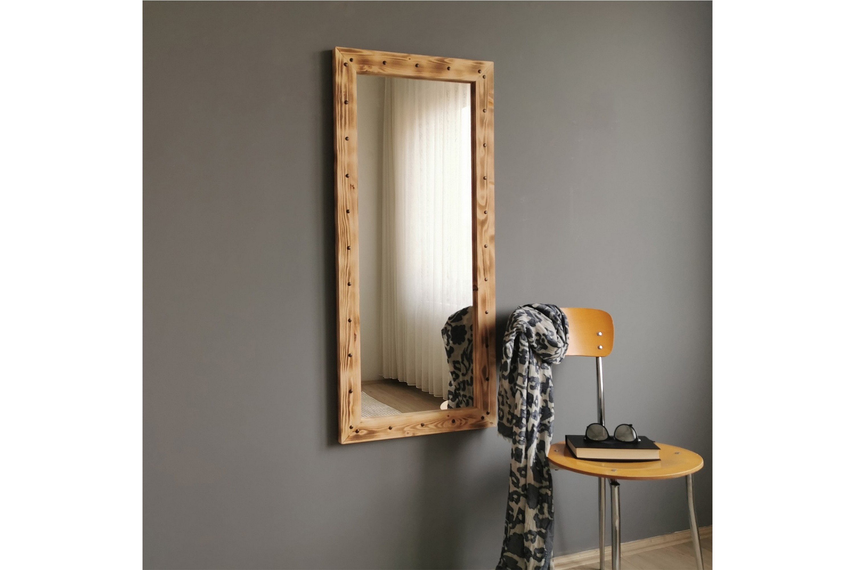 Dekorationsspegel Schelly 50 cm Valnöt