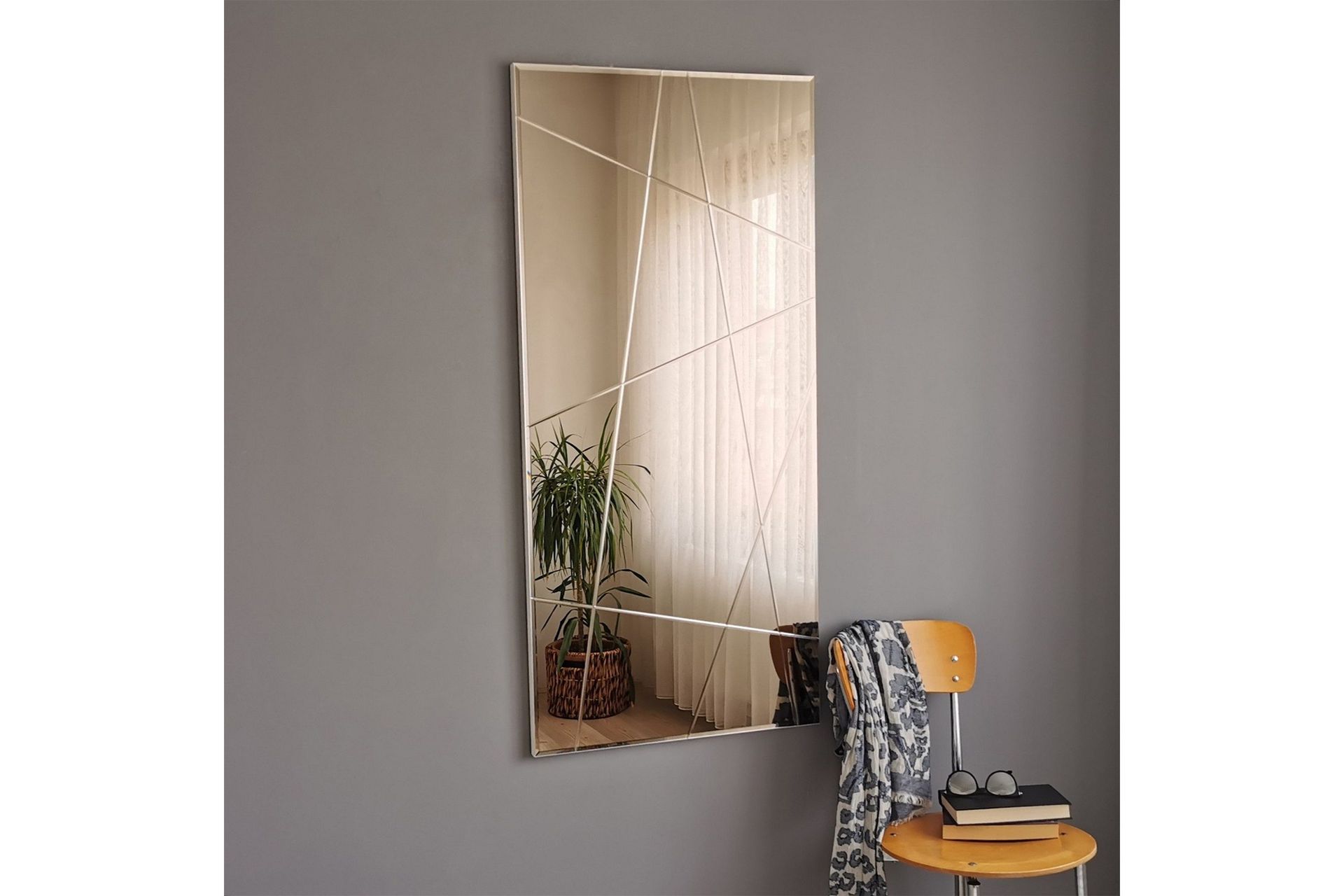 Petalcu Dekorationsspegel 130 cm - Silver