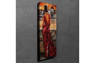 Canvastavla 30x80 cm - Kvinna i röd klänning som blickar ut över en stad vid solnedgången - Röd / Orange / Beige - Inredning - Tavlor & posters - Canvastavla