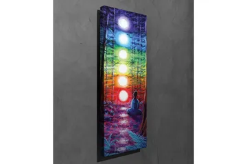 Canvastavla 30x80 cm - Mediterande figur omgiven av färgglada chakran i en skogsmiljö - Lila / Grön / Orange - Inredning - Tavlor & posters - Canvastavla