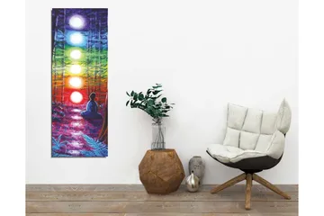 Canvastavla 30x80 cm - Mediterande figur omgiven av färgglada chakran i en skogsmiljö - Lila / Grön / Orange - Inredning - Tavlor & posters - Canvastavla