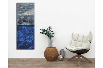 Canvastavla 30x80 cm - Tre stiliserade träd mot en blå bakgrund - Mörkblå / Ljusblå / Grå - Inredning - Tavlor & posters - Canvastavla