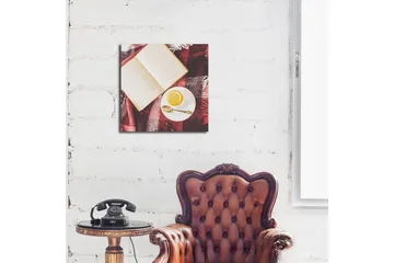 Canvastavla 45x45 cm - Bok och kopp med te på en rutig filt - Röd / Vit / Beige - Inredning - Tavlor & posters - Canvastavla
